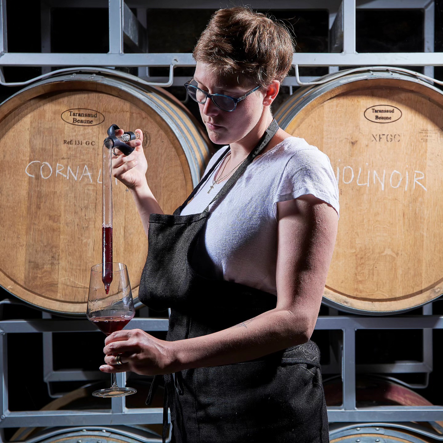 Nous nous réjouissons énormément de vous recevoir les 29-30-31 de 11h à 18h au domaine. Les élevages sont misés et nous sommes heureux de vous faire découvrir ou redécouvrir notre travail! Dégustation de fromage d'alpage valaisan affiné au programme. Venez spontanément, pour un moment de convivialité! Crédit📸@nemethsedrik
.
@swisswinevalais @jungwinzer_schweiz @nous_artisanes @bio_suisse 
#biosuisse #vinsdesalpes #vinsduvalais #swisswine #cavesouvertesvalais